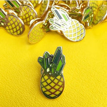 Emerald Pineapple Pin